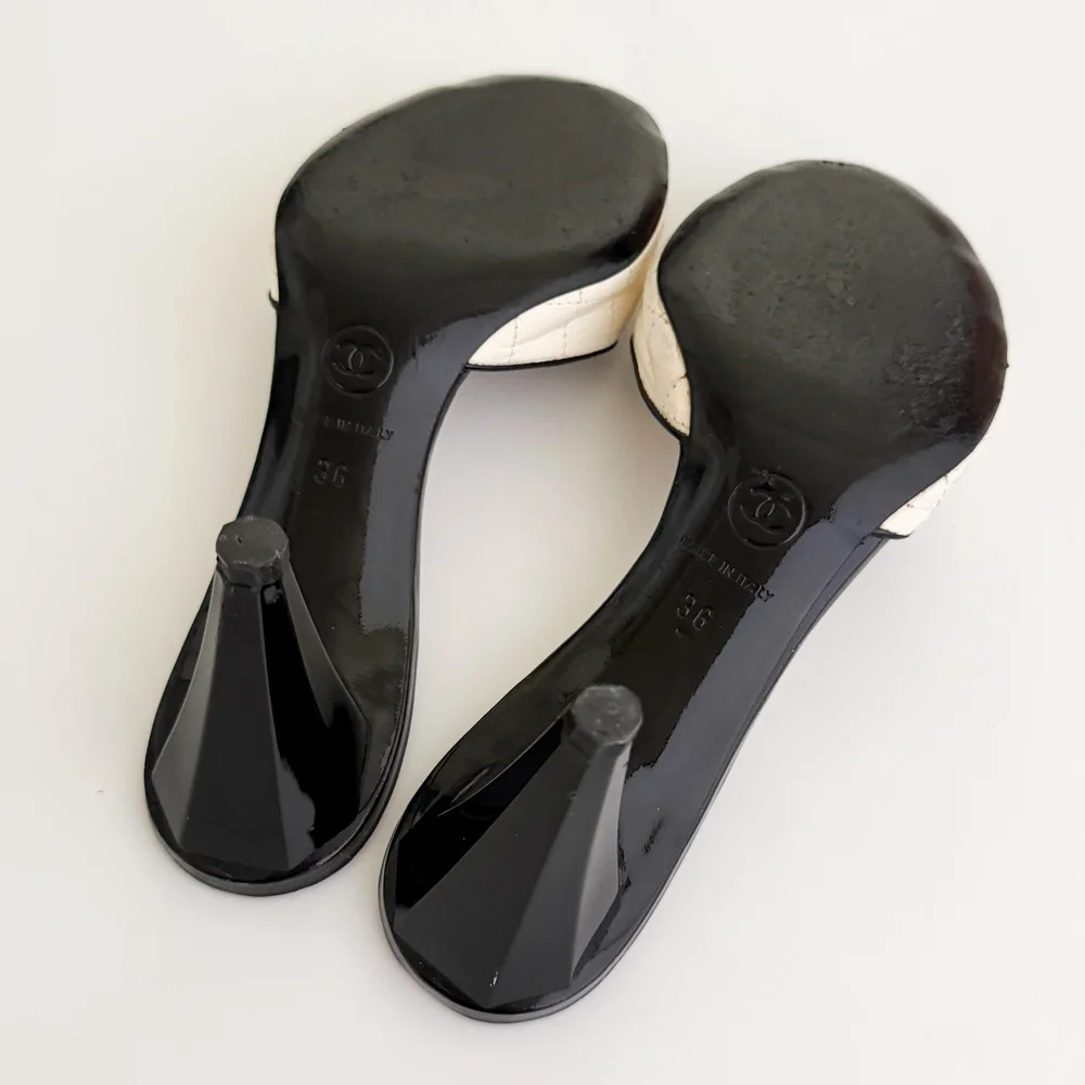 Chanel 2007 Ivory & Black Camellia Sandal Heels (IT 36) — sororité.